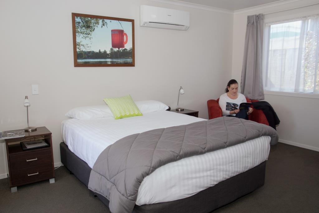 Arena Court Motel Hamilton Dış mekan fotoğraf