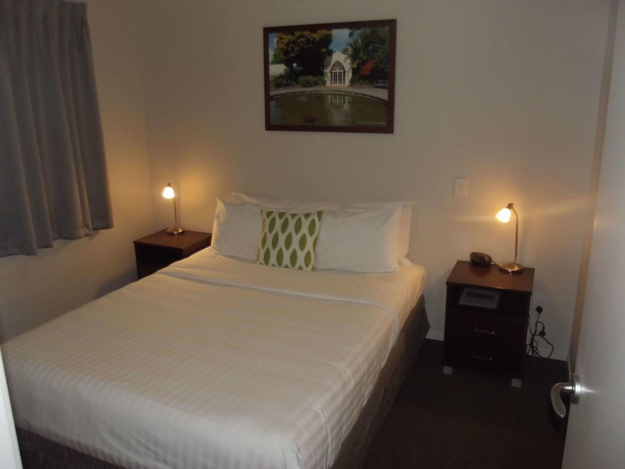 Arena Court Motel Hamilton Dış mekan fotoğraf