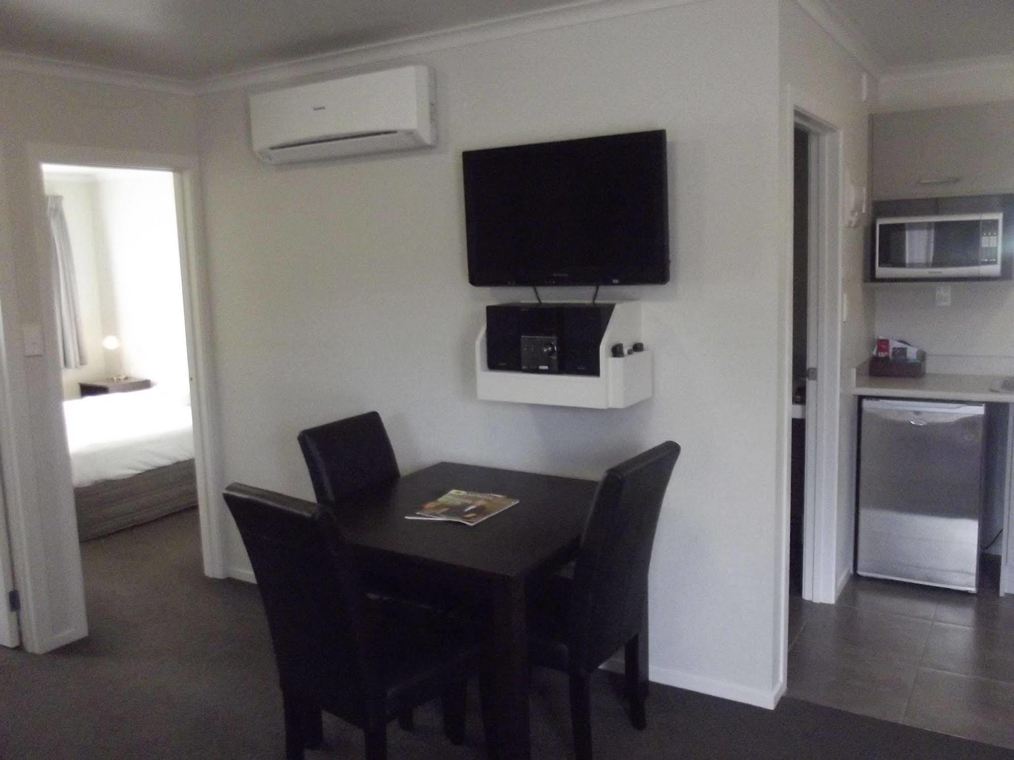 Arena Court Motel Hamilton Dış mekan fotoğraf