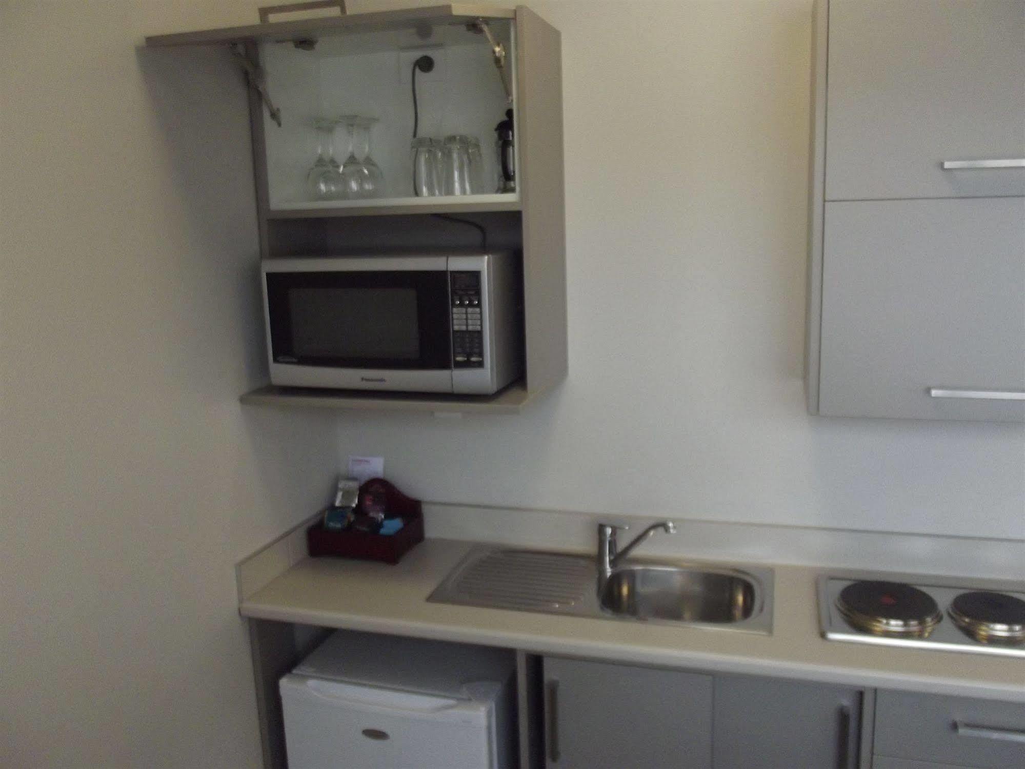 Arena Court Motel Hamilton Dış mekan fotoğraf